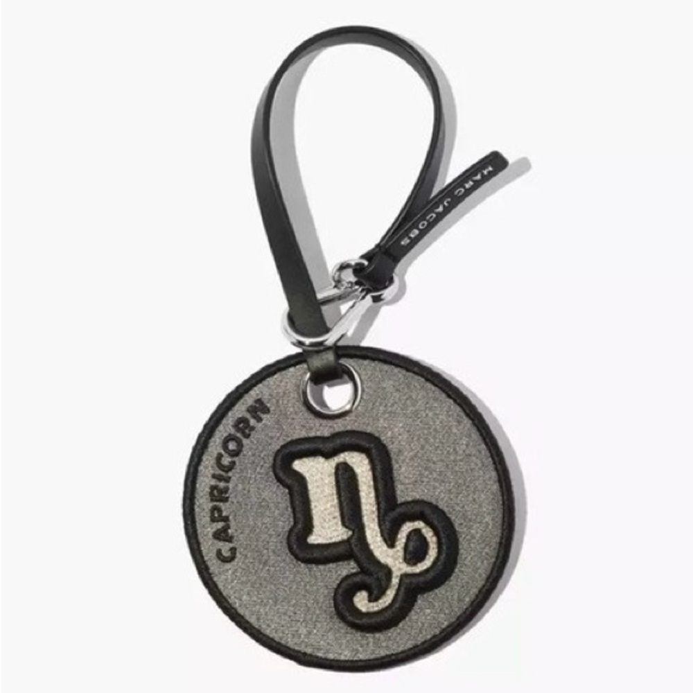 Authentic BNWT Marc Jacobs Capricorn grey Bag Charm RARE